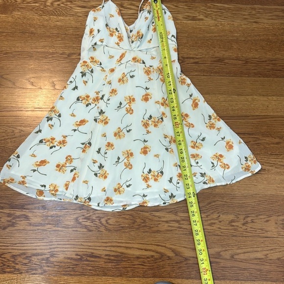 REFORMATION Elyse Floral Cutout Mini Dress Size 0 - Picture 8 of 11